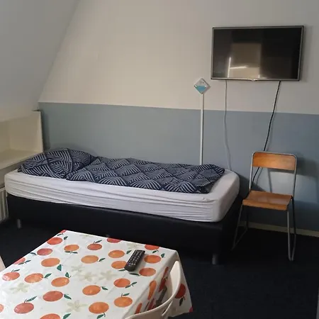 泽芬贝亨旅馆 泽文伯根
